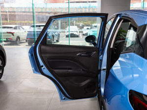 2022 300 ИIư ܇T