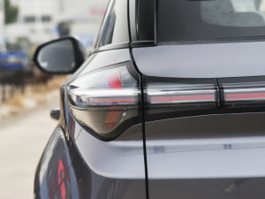 2022款哪吒U-Ⅱ 500 三元锂 细节外观