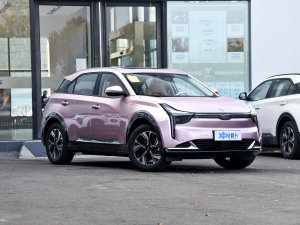 2022款哪吒U-Ⅱ 500 磷酸铁锂 右前45度