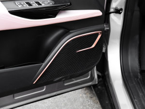 2022߸U- 500 F п؅^