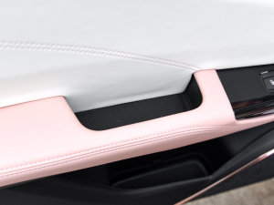 2022߸U- 500 F п؅^