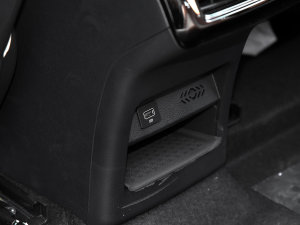 2022߸U- 500 F п؅^