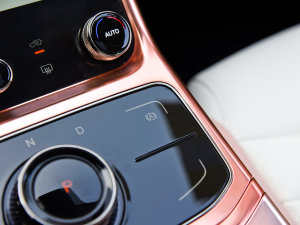 2022߸U- 500 F п؅^