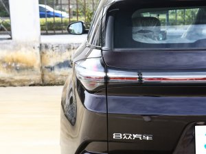 2022款哪吒U-Ⅱ 400 Lite 三元锂 细节外观