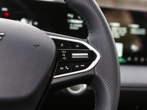 2022߸U- 400 Lite Ԫ п؅^