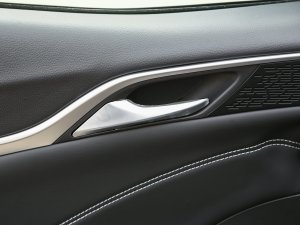 2022߸U- 400 Lite Ԫ п؅^