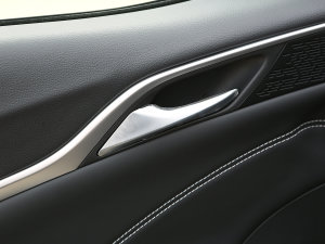 2022߸U- 400 Lite Ԫ п؅^