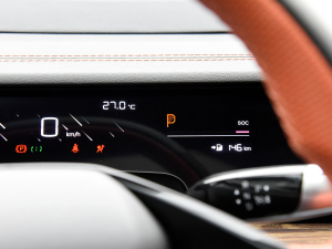 2022 715km (q) п؅^(q)