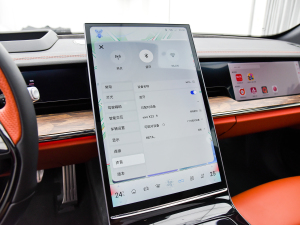 2022 715km (q) п؅^(q)