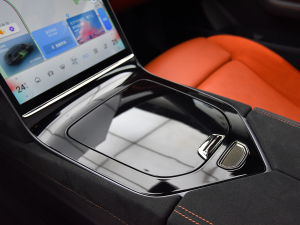 2022 715km (q) п؅^(q)