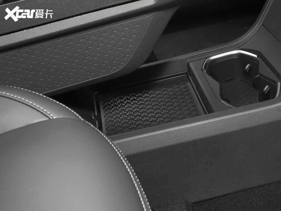 2023߸U ߸U- 500 U F