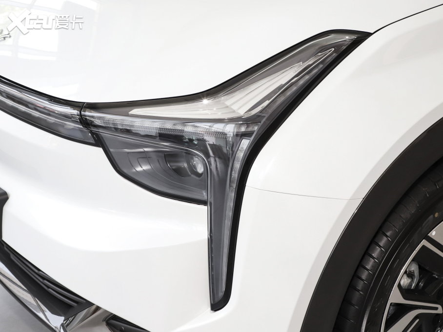 2023߸U ߸U- 400 U F