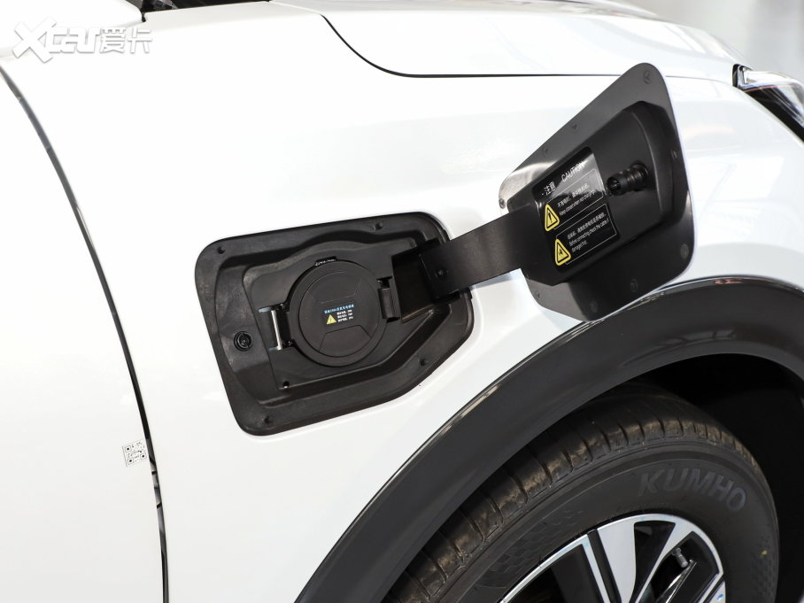 2023߸U ߸U- 400 U F