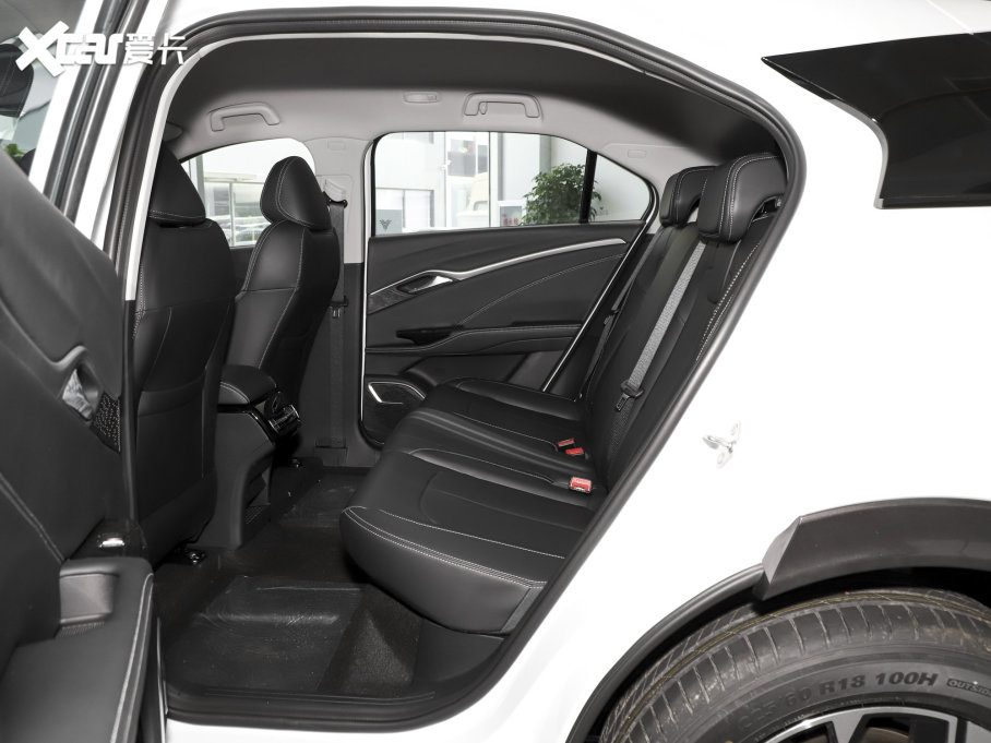 2023߸U ߸U- 400 U F