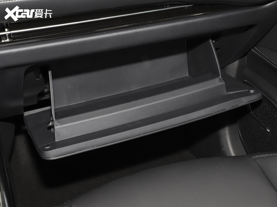 2023߸U ߸U- 400 U F