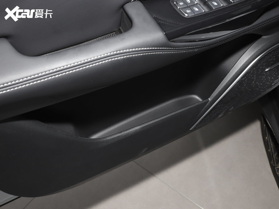 2023����߸U ��߸U-�� 400 U��� �����F�