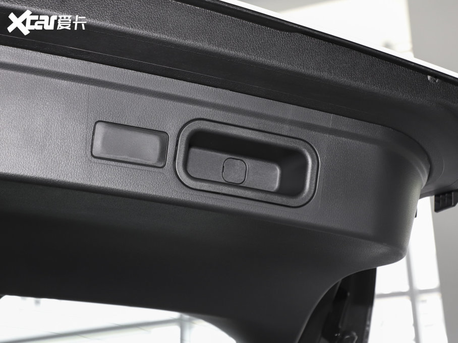 2023߸U ߸U- 400 U F