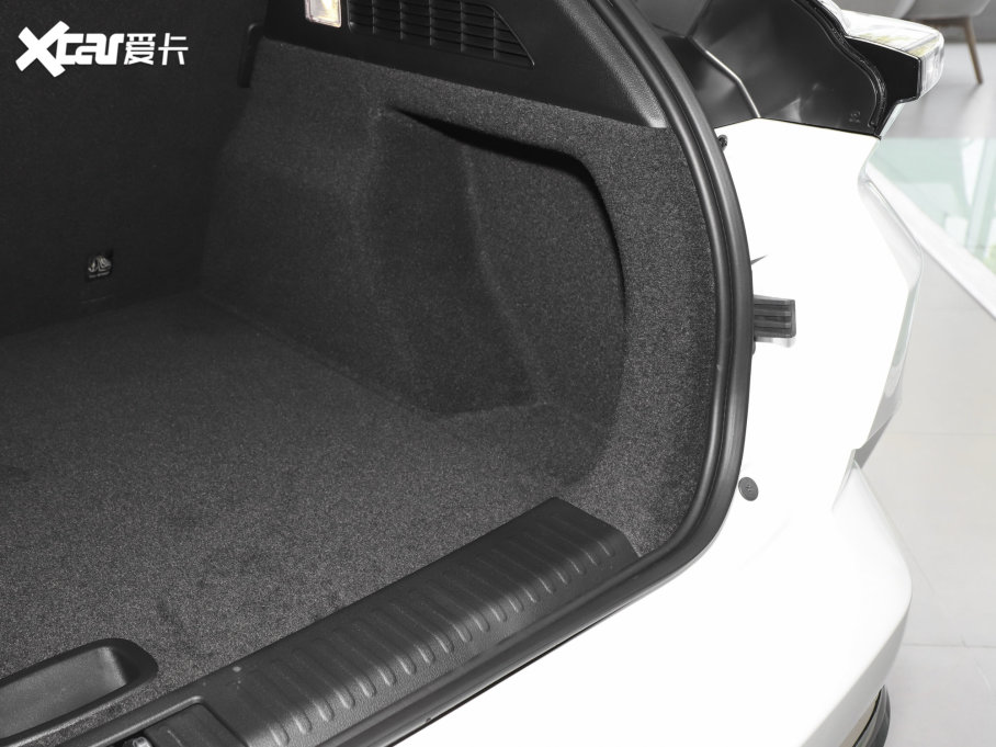 2023߸U ߸U- 400 U F