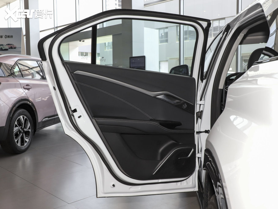 2023߸U ߸U- 400 U F