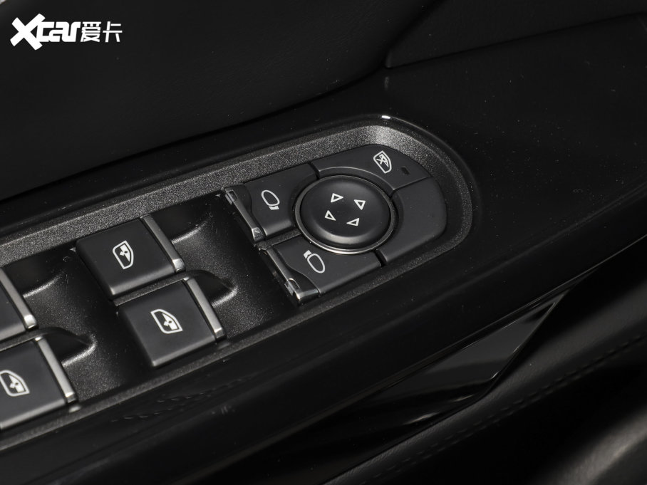 2023߸U ߸U- 400 U F