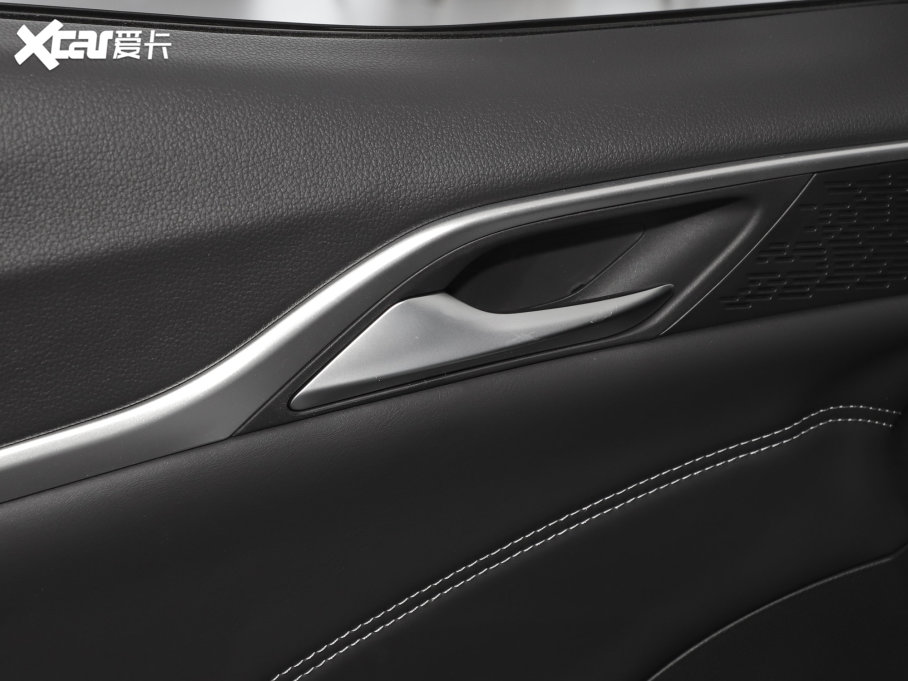 2023߸U ߸U- 400 U F