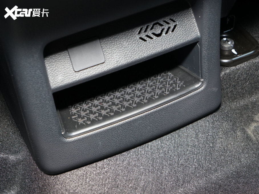 2023߸U ߸U- 400 U Ԫ