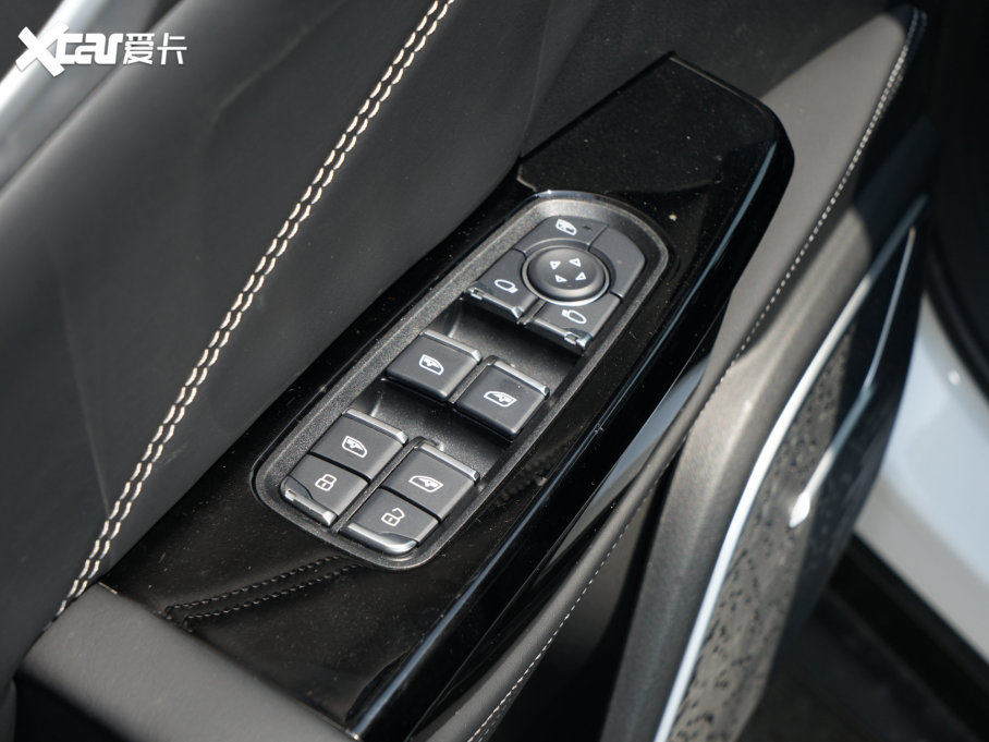 2023߸U ߸U- 400 U Ԫ