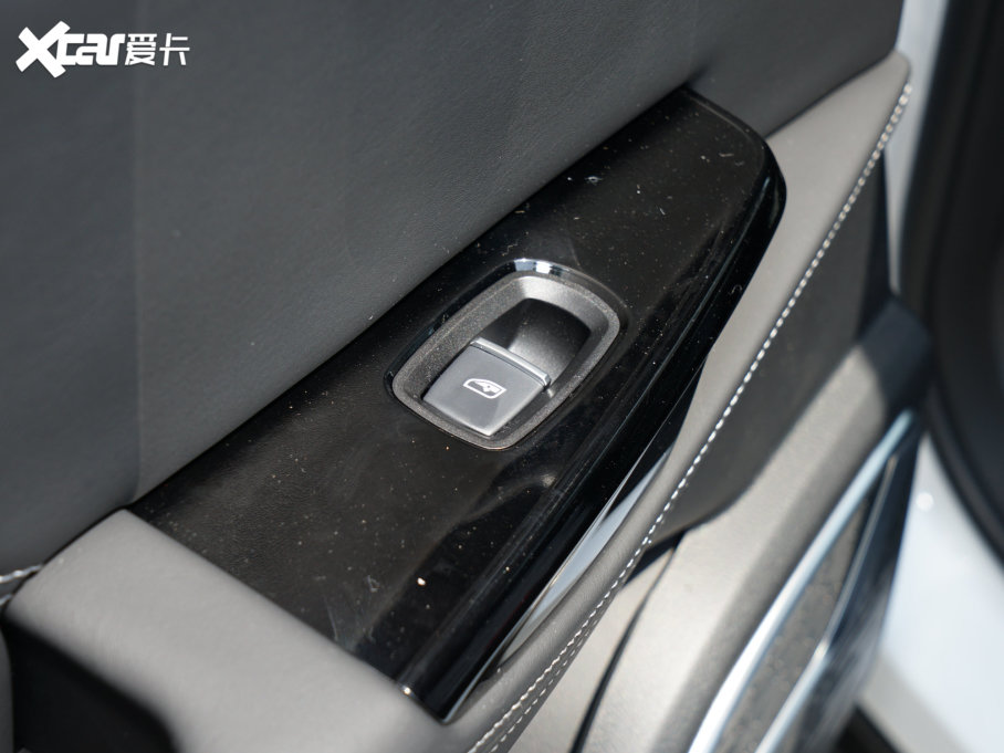 2023߸U ߸U- 400 U Ԫ