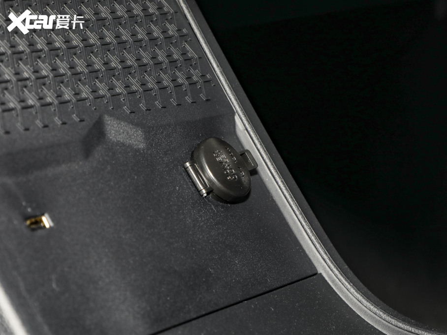 2023߸U ߸U-  500 U F