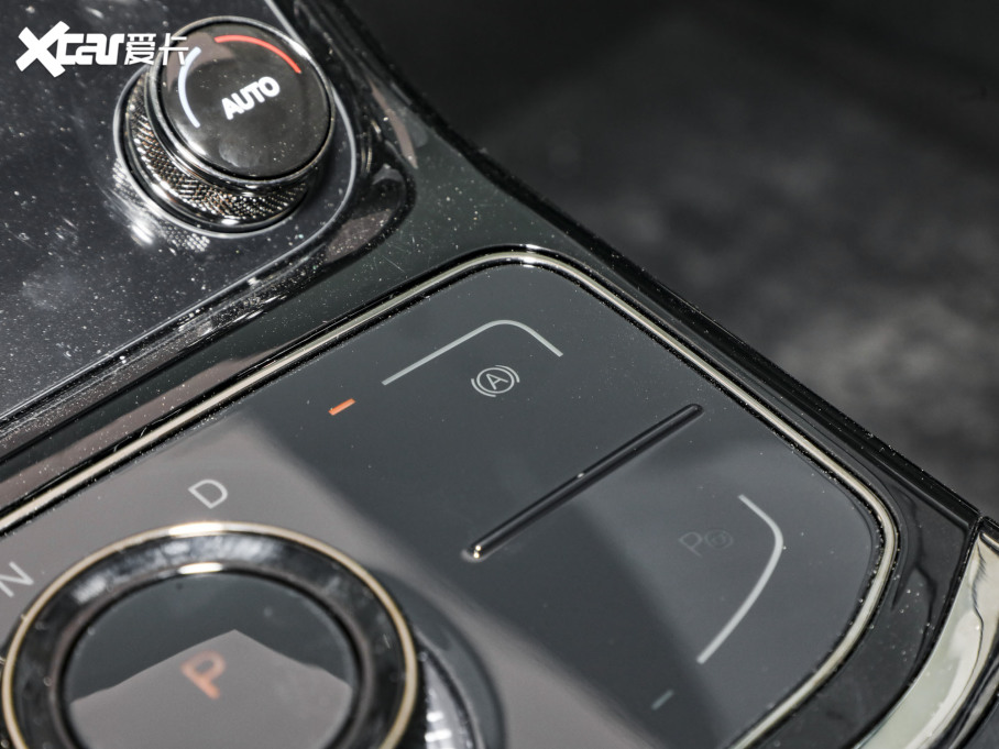 2023߸U ߸U-  500 U F