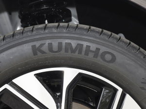 2023款哪吒U-Ⅱ 500 U秀版 磷酸铁锂 轮胎品牌