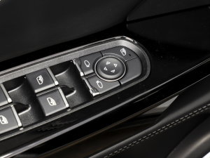 2023߸U- 500 U F п؅^