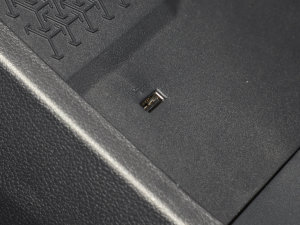 2023߸U- 400 U F п؅^