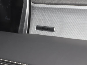 2023߸U- 400 U F п؅^