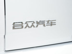 2023款哪吒U-Ⅱ 400 U秀版 三元锂 细节外观