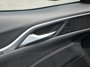 2023߸U- 400 U Ԫ п؅^(q)