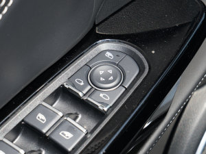 2023߸U- 400 U Ԫ п؅^(q)