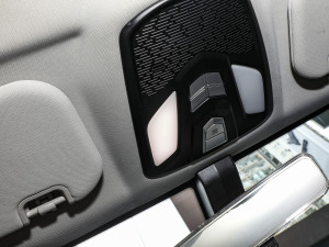 2023߸U-  500 U F п؅^