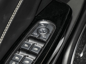 2023߸U-  500 U F п؅^