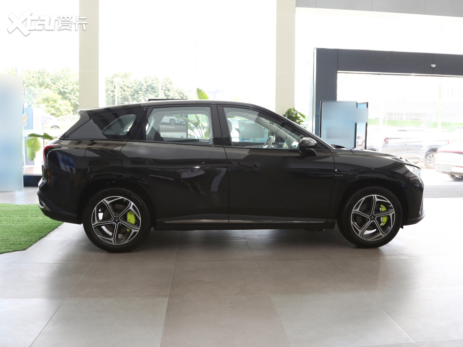 2024����߸L 220 �W���