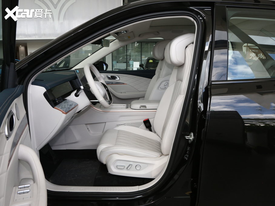 2024����߸L 220 �W���