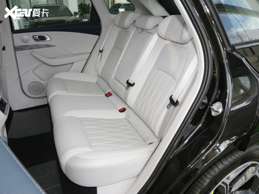 2024����߸L 220 �W���