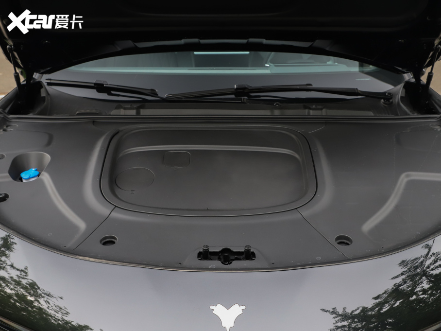 2024߸SCb 640 AWD Max