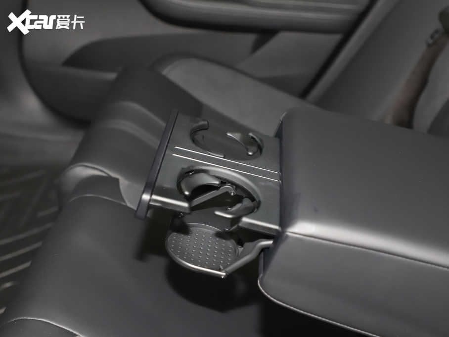 2024߸SCb 640 AWD Max