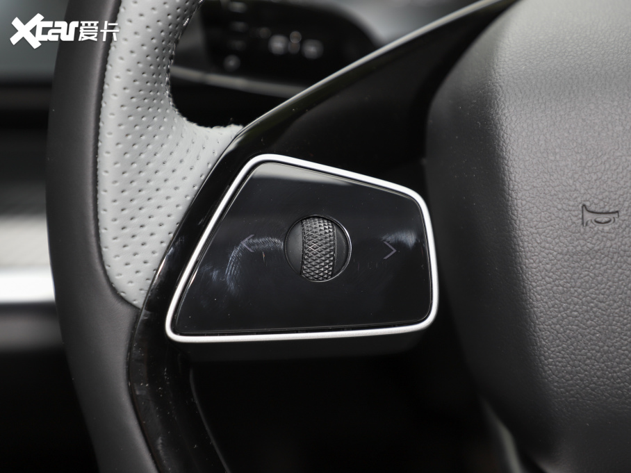 2024߸SCb 640 AWD Max