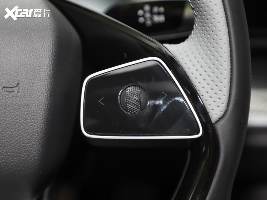 2024߸SCb 640 AWD Max