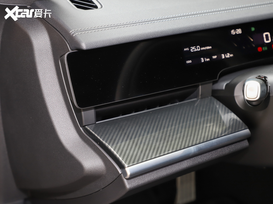 2024߸SCb 640 AWD Max