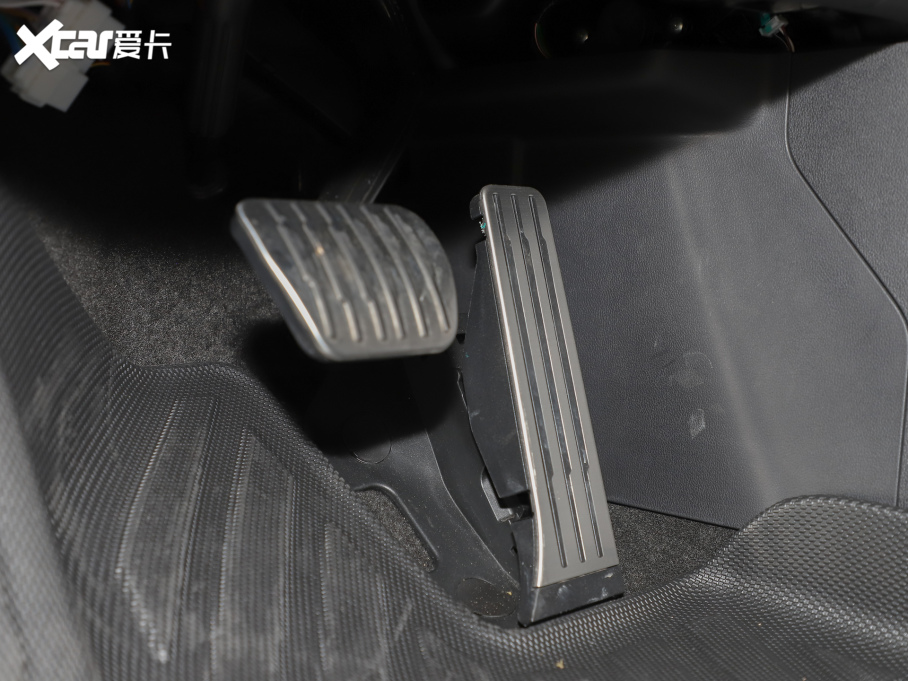 2024߸SCb 640 AWD Max