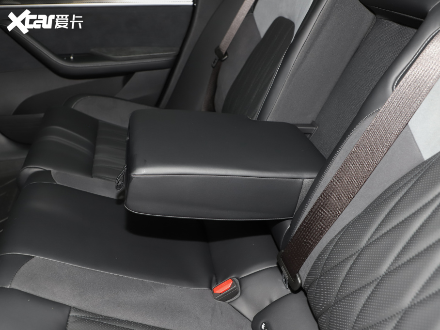 2024߸SCb 640 AWD Max