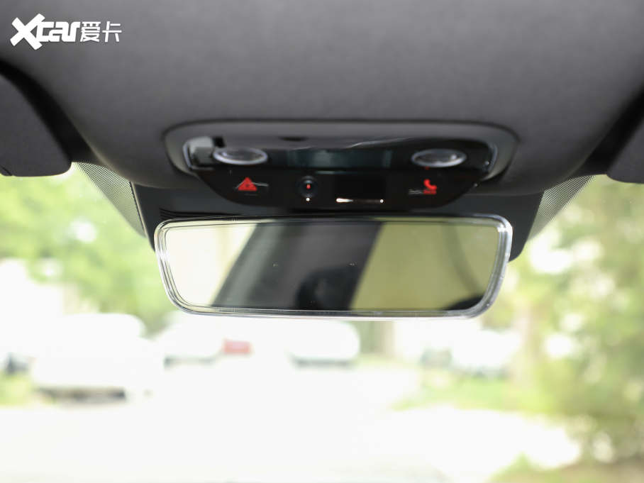 2024߸SCb 640 AWD Max